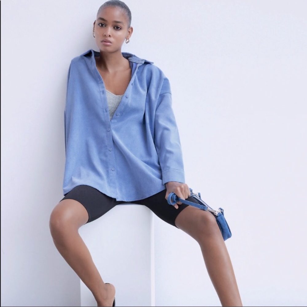 Zara’s blue corduroy oversized shirt/shacket - Picture 7 of 8